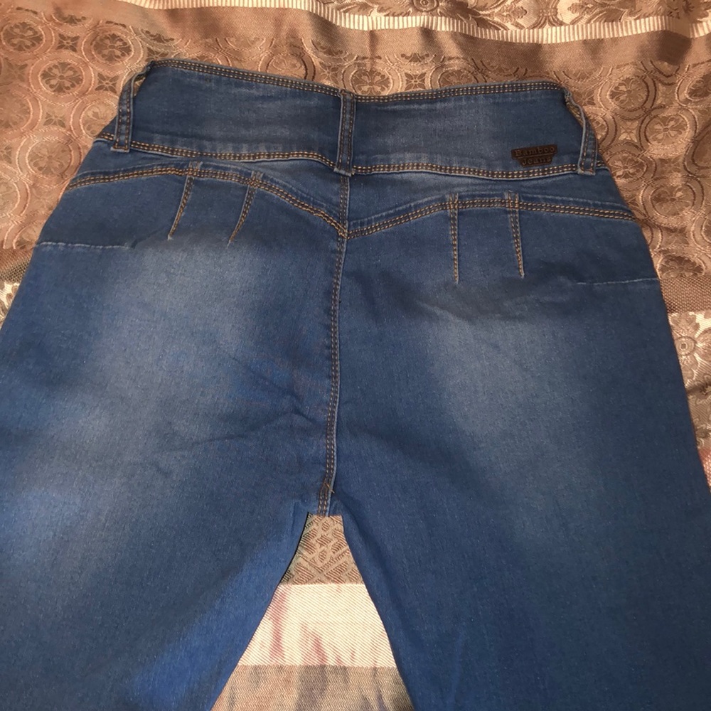 Jean - Picture 2 of 2